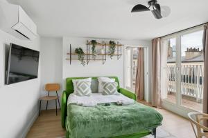 Lavie Maison Spacious Apartment with Terrace