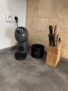 Cozy apartment near hockey & football arena