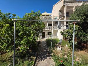 Antica Private Apartment Komiza