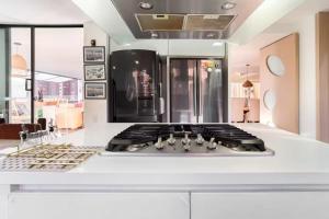 Amazing PH in Poblado 5BD & heated pool!