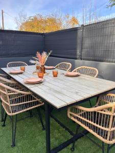 la suite prestige avec SPA SAUNA NETFLIX JARDIN