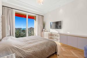 REF 1553 - Cannes Center - Sea view apartment for rent