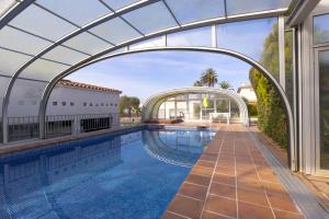 WELCS APARTAMENTOS FALCONERA con piscina