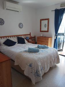 Two Bedroom with Large Terrace and Views in Capistrano, Nerja