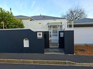 The Harfield Hideaway