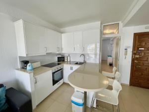 First Line to Sea, Apartment in Verdemar Nerja with Pool and Sea Views