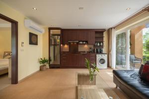 Beach Club Villa by Utalay Koh Chang