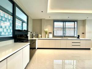 NEW Luxury 6BR Pool Villa Pattaya, 10mn Walking St