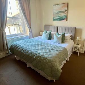 Newlands House - Quiet Keswick Retreat with Stunning Fell Views, Walk to Town