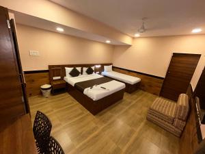 Lucky Serviced Apartments -Near BKC
