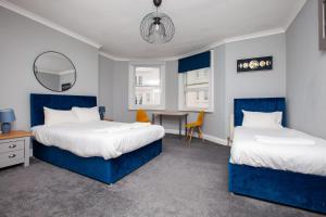 Stylish 4 BDR Coastal Escape