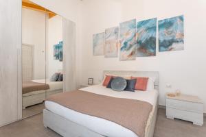 Costa Ovest Apartments