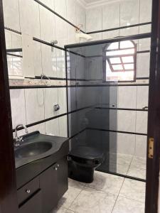 Casa com Piscina em Itaquaquecetuba