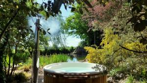 CoCo Cabin Luxe Tiny House - Privé Hottub - Strand & zwemvijver - Privacy