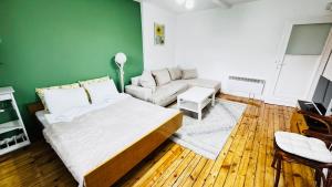 Bright 2BRD Apartment In The Heart of Sofia