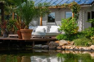 CoCo Cabin Luxe Tiny House - Privé Hottub - Strand & zwemvijver - Privacy