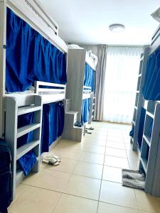 WAHA WOW Bed space Available in Luxury Apartment