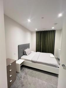 2 Bedroom Brentford