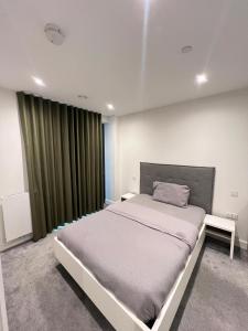 2 Bedroom Brentford