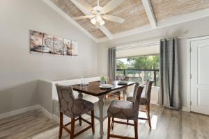 2BR Sedona Escape with Workspace and Pool Access