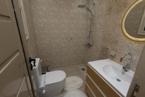 Aura hotels properties