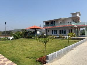 Private Villa in Parli hills