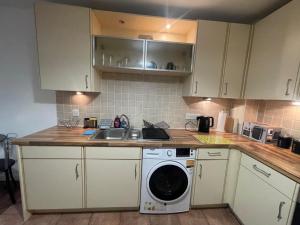 Executive 1 Bed Lovely Apartment