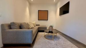 Hermosa Casa en San Miguel con cancha de pádel