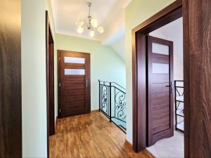 Dom z jacuzzi, house with a hot tub