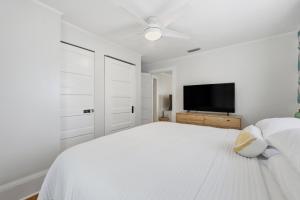 The Pearl Unit B Stay for 4