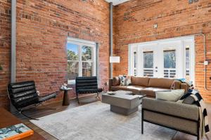 OneTreeHill Villa Downtown Riverwalk Live Oak