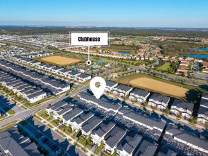 1112 Luxurious Champions Gate Family Townhouse with Private Pool & Theme Park Access