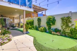 Suite with Rooftop Deck and Ocean Views in Mission Bay