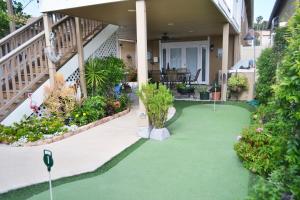 Suite with Rooftop Deck and Ocean Views in Mission Bay