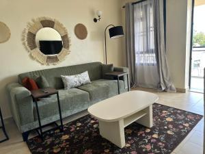 Lakeview Apartments - The Nest