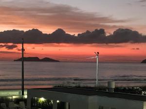 Pé na areia - Apartamento frente Praia dos Ingleses Norte