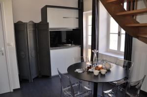 Appartements Apt cosy centre ville Bayeux avec terrasse ou exterieur proche plages du debarquement : photos des chambres