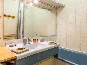 Charmant appartement 4 pers avec balcon, parking couvert à Val-dIsère - FR-1-694-237