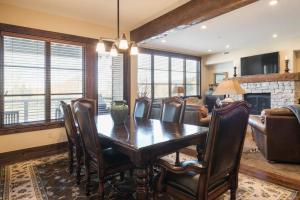 Silver Star #1104 - 2 Bed Condo Spa