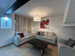 Casa en Apodaca de 3 niveles