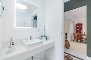 Apto no Centro de Floripa a 550 m da Rodoviaria