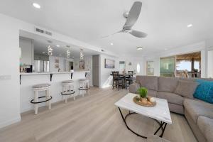 Family Ocean Front 3BR with Parking