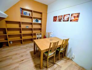 Duplex 3BR apartment near supermarkets & metro