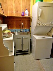 Eric and Nancys Boutique Bed and Breakfast