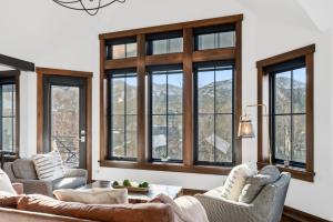 Aurum Condo - 1 BR with Mtn Views, Steps from Main St