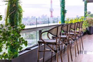 HillTop Luxury Villa Club Suite Hotel -Ocean Skyline Views 山頂會所別墅酒店