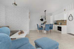 Azure Apartment Błękitna by Solarento