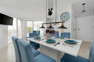 Azure Apartment Błękitna by Solarento