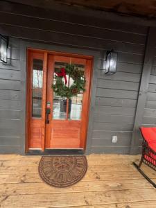 Bearodise by Beyond Expectations w Hot Tub