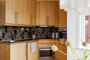 Cozy & Bright Studio Apartment in Lidingö